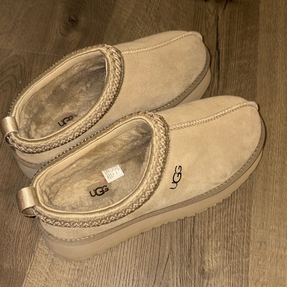 Ugg slippers